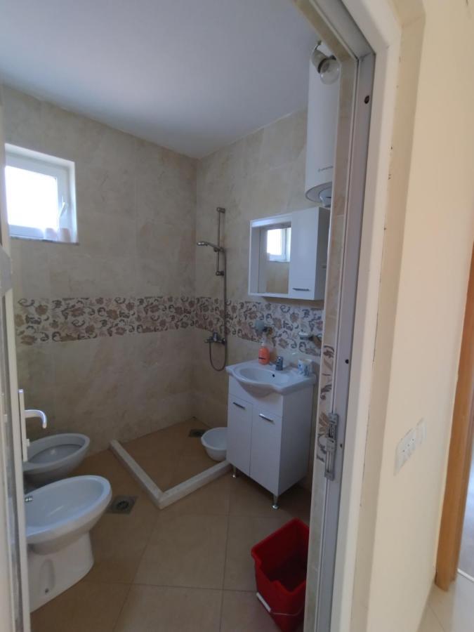 Tahiri Bellevue Apartments 울친 외부 사진