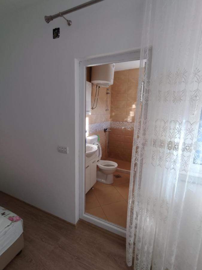 Tahiri Bellevue Apartments 울친 외부 사진