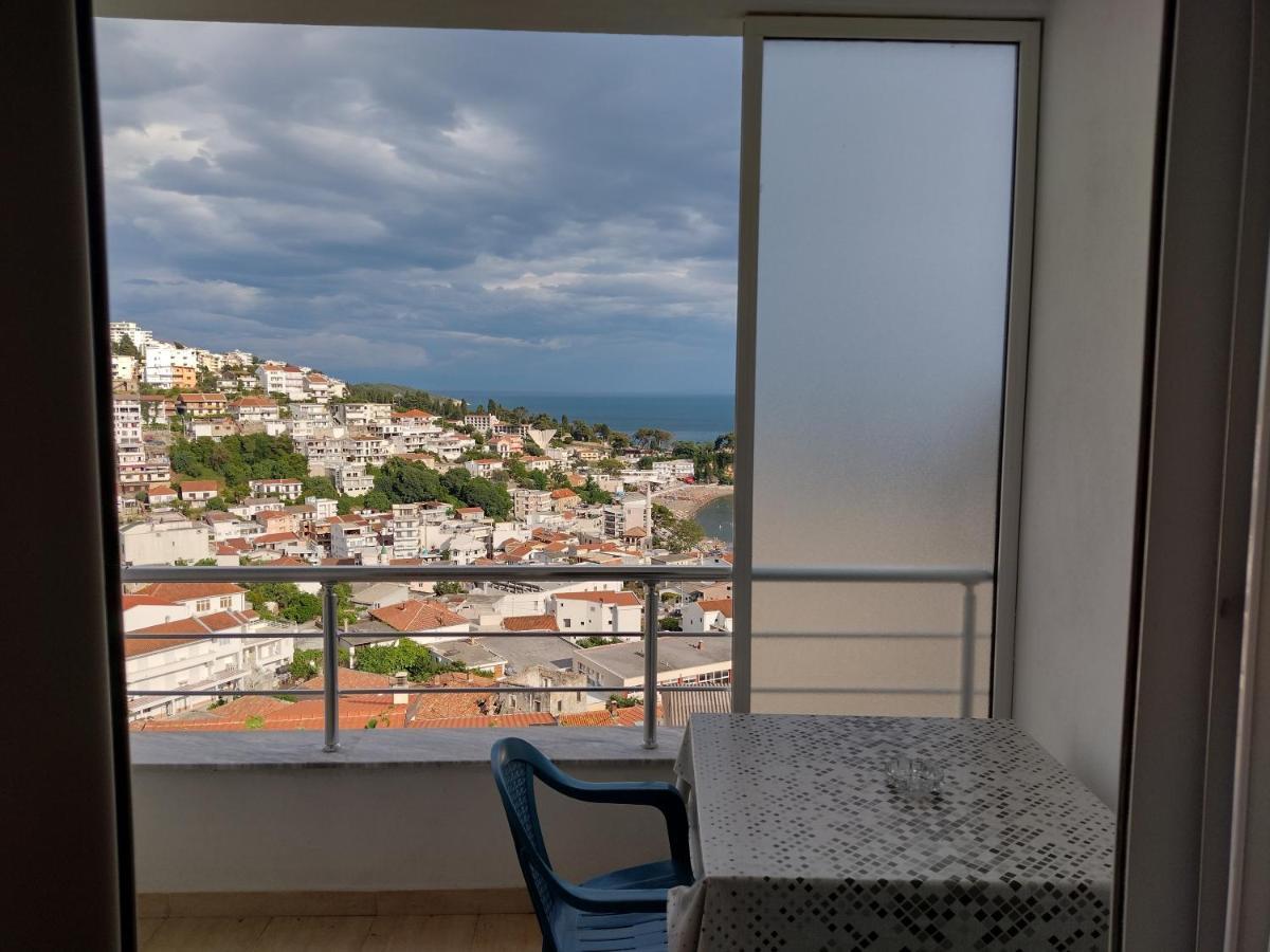 Tahiri Bellevue Apartments 울친 외부 사진