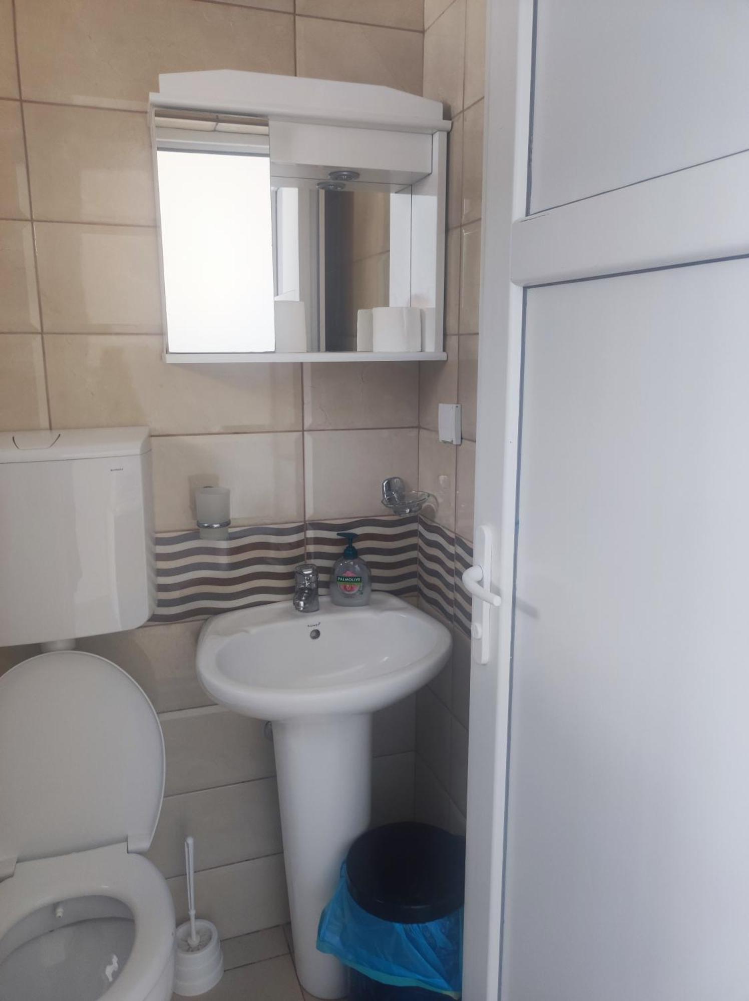 Tahiri Bellevue Apartments 울친 외부 사진
