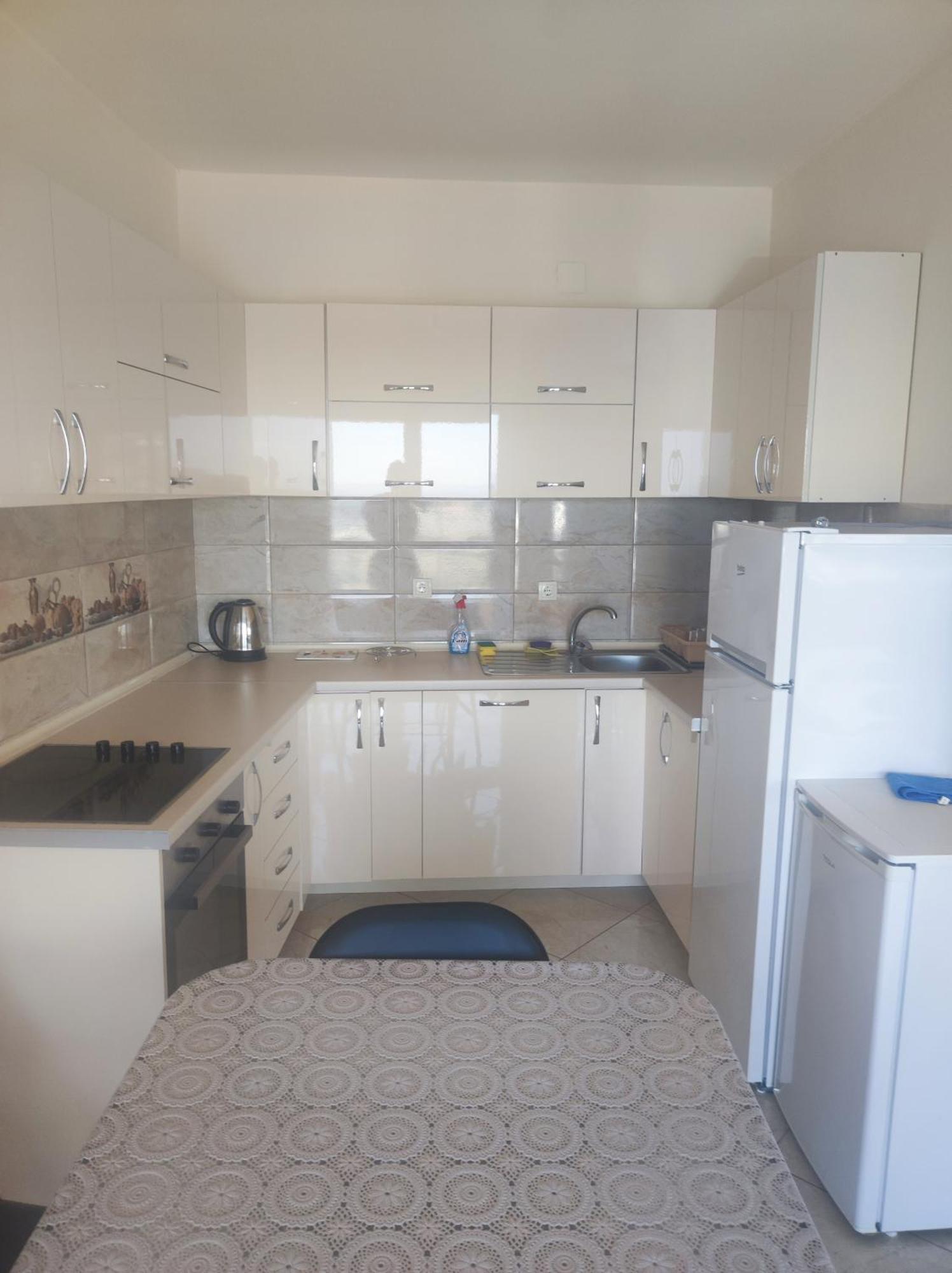 Tahiri Bellevue Apartments 울친 외부 사진