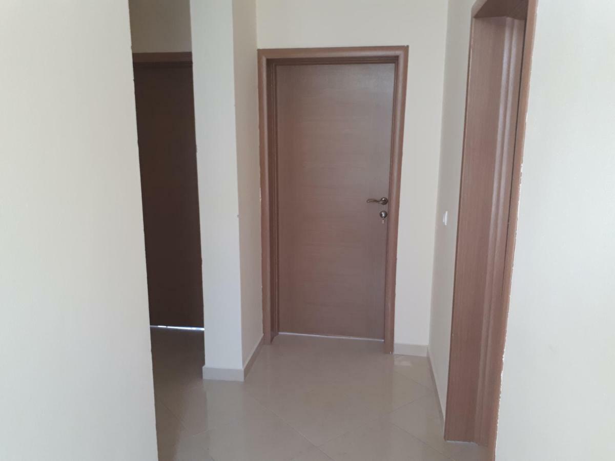 Tahiri Bellevue Apartments 울친 외부 사진